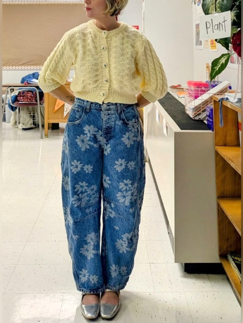 We The Free Blue Floral Good Luck Barrel Jeans - Picture 4 of 8
